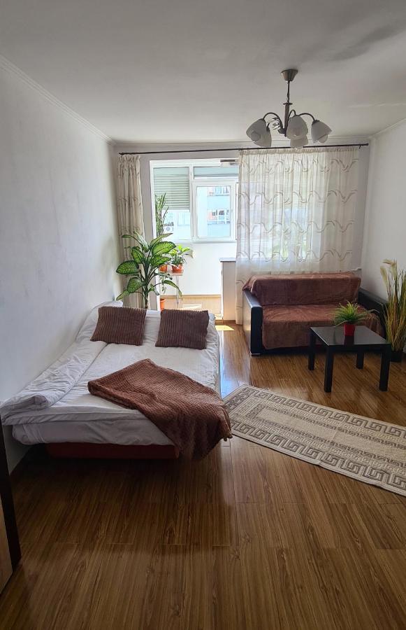 Perfect View Apartament 2 Rooms Self Check-In Bukarest Exteriör bild