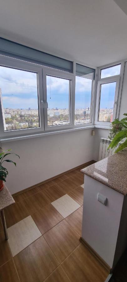 Perfect View Apartament 2 Rooms Self Check-In Bukarest Exteriör bild