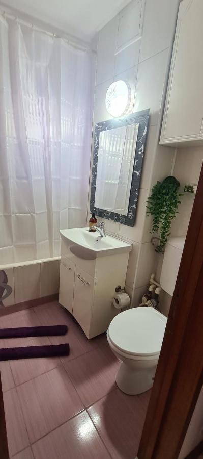 Perfect View Apartament 2 Rooms Self Check-In Bukarest Exteriör bild