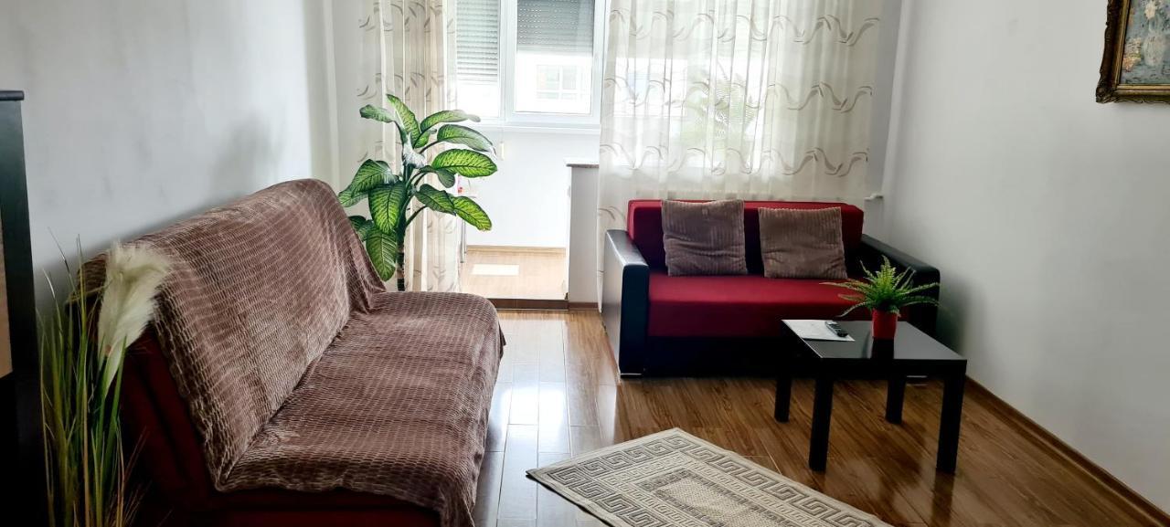 Perfect View Apartament 2 Rooms Self Check-In Bukarest Exteriör bild